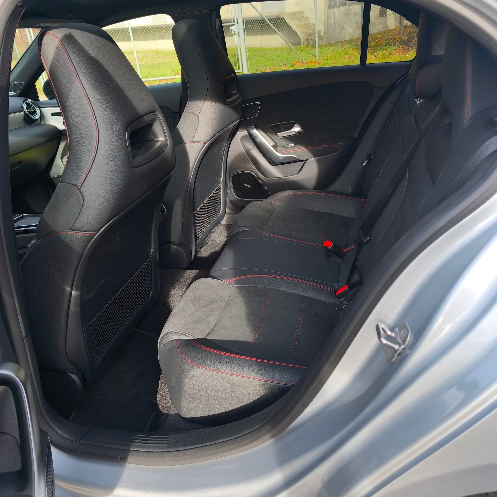 MERCEDES-BENZ A 180 AMG Line 7G-DCT-image-8