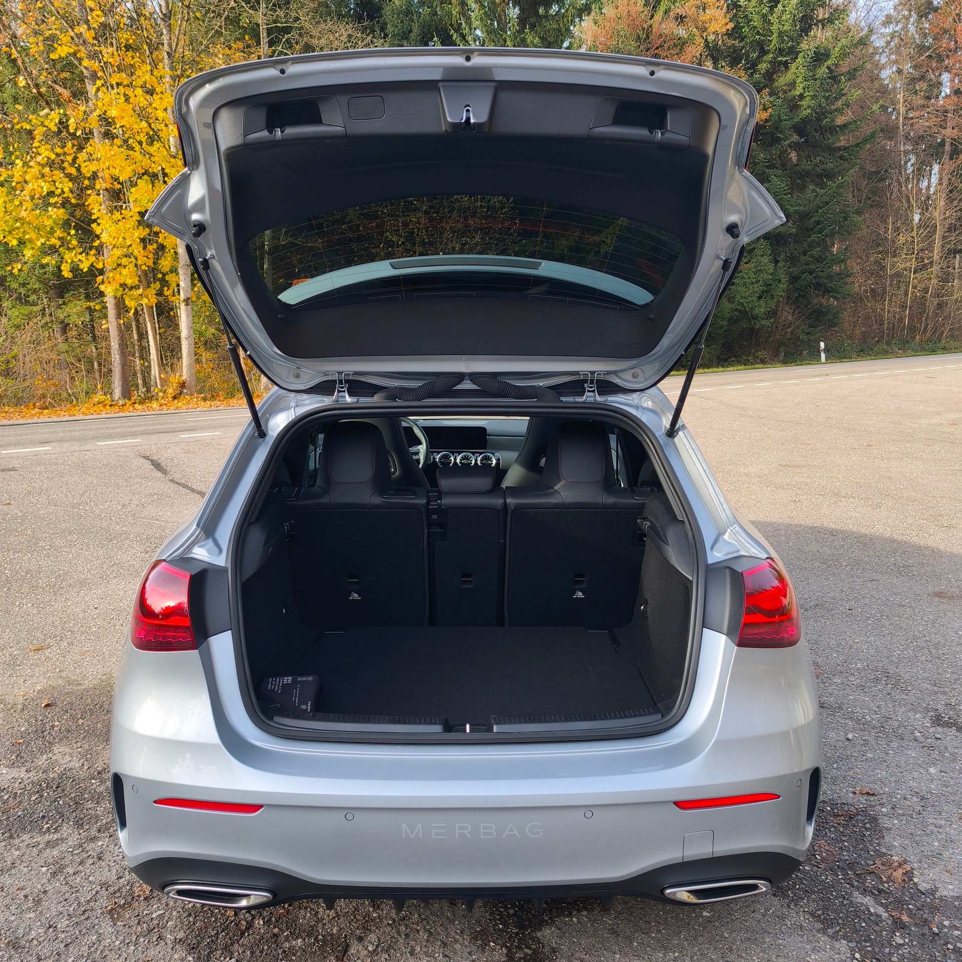 MERCEDES-BENZ A 180 AMG Line 7G-DCT-image-9