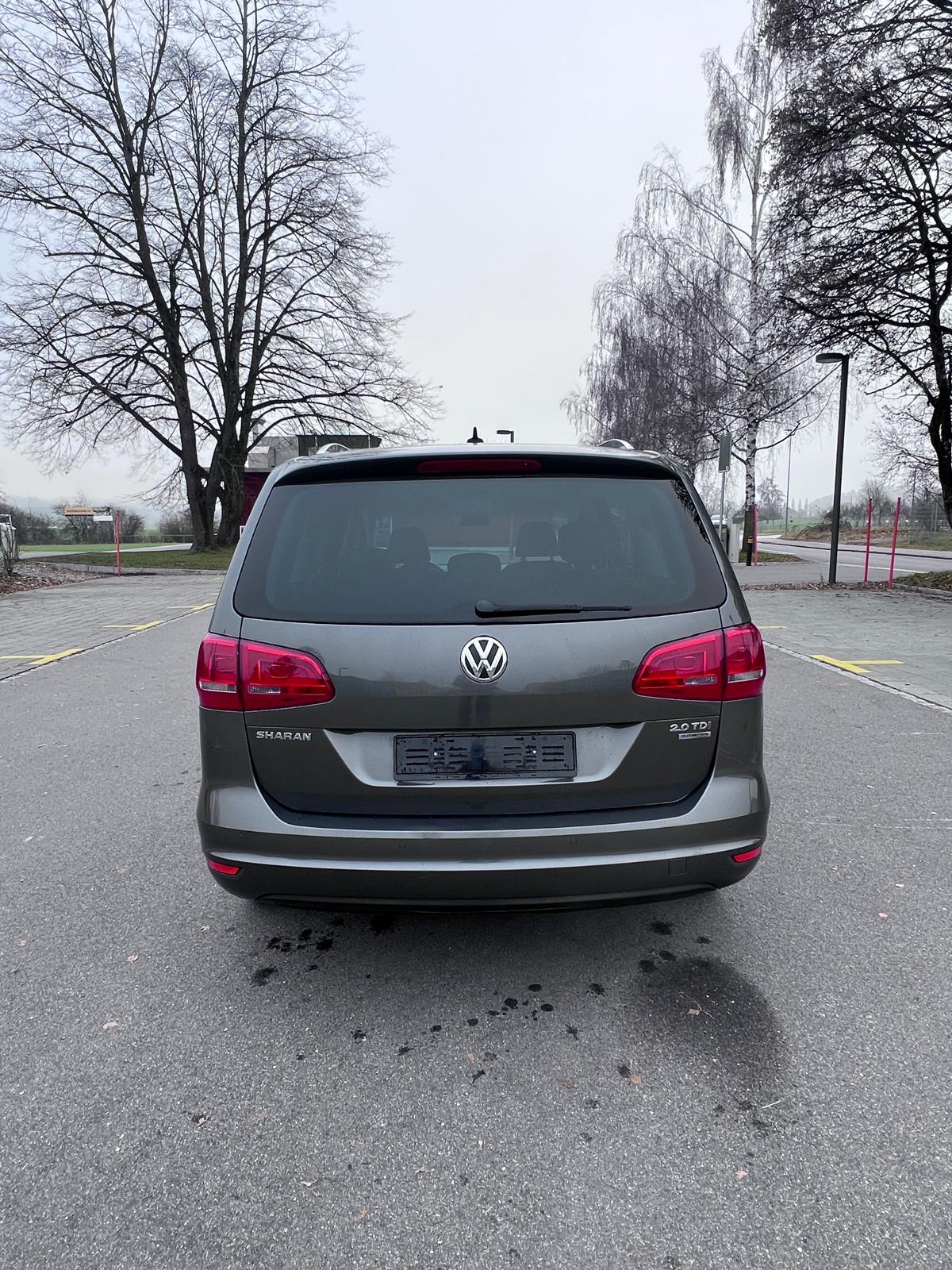VW Sharan 2.0 TDI BlueMotion Technology Highline DSG-image-3