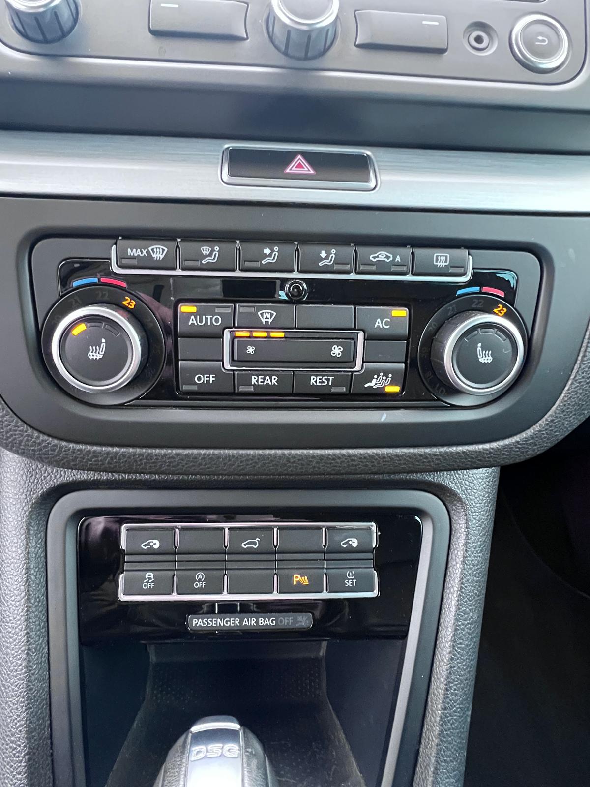 VW Sharan 2.0 TDI BlueMotion Technology Highline DSG-image-13
