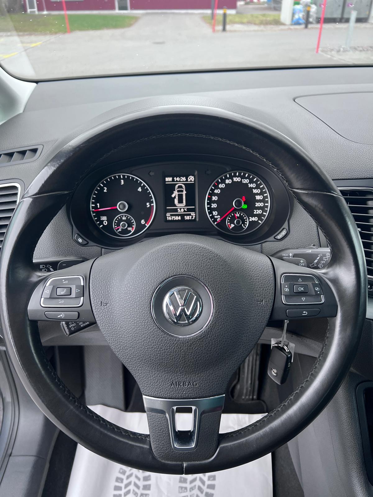 VW Sharan 2.0 TDI BlueMotion Technology Highline DSG-image-7