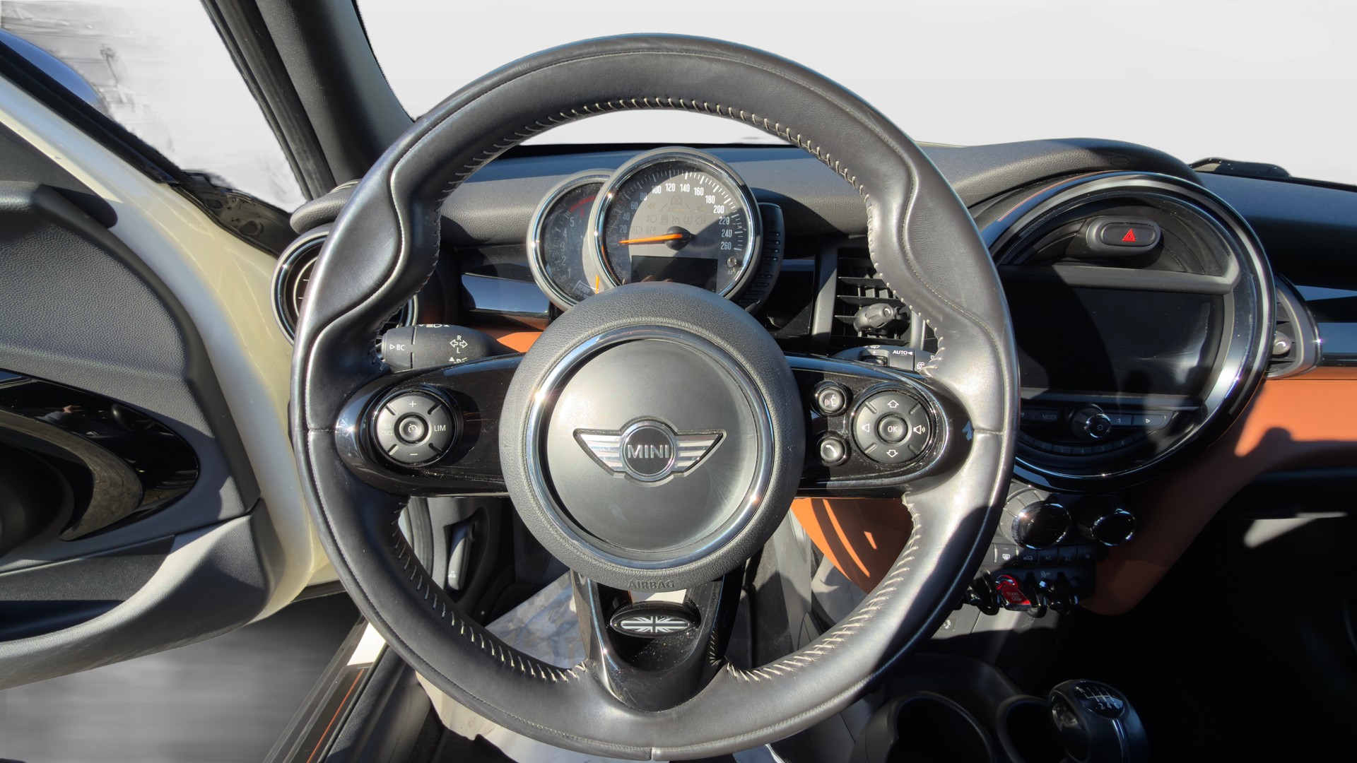 MINI Cooper SD-image-9