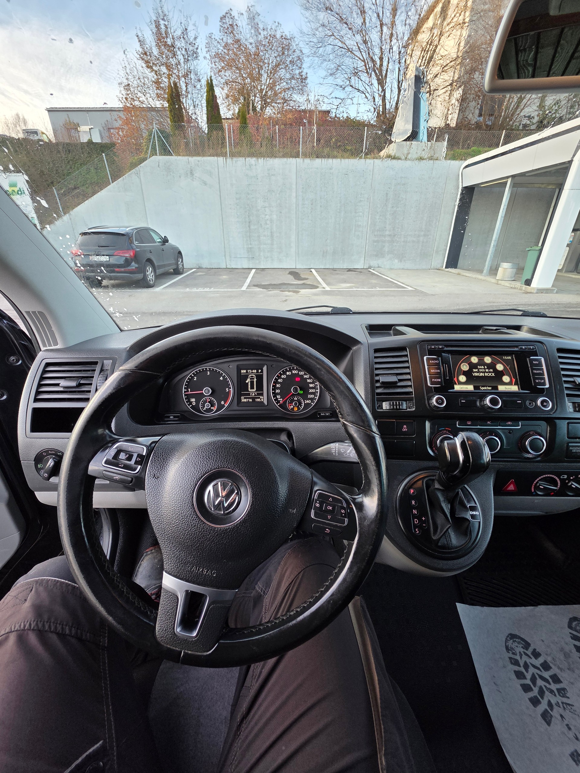 VW T5 2.0 Bi-TDI BMT DSG-image-12