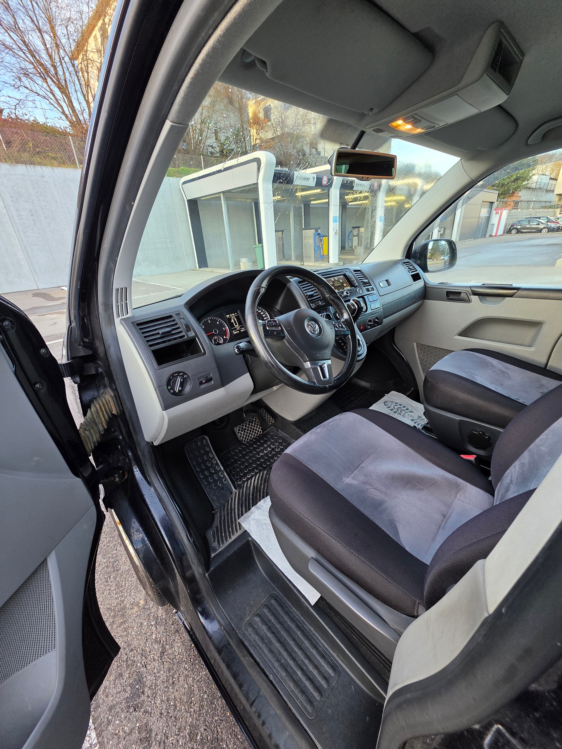VW T5 2.0 Bi-TDI BMT DSG-image-10