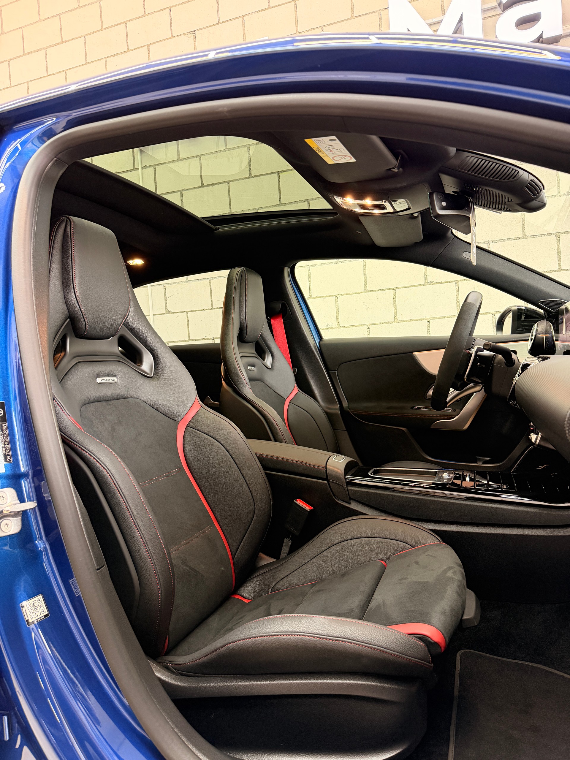 MERCEDES-BENZ A45 S-image-7
