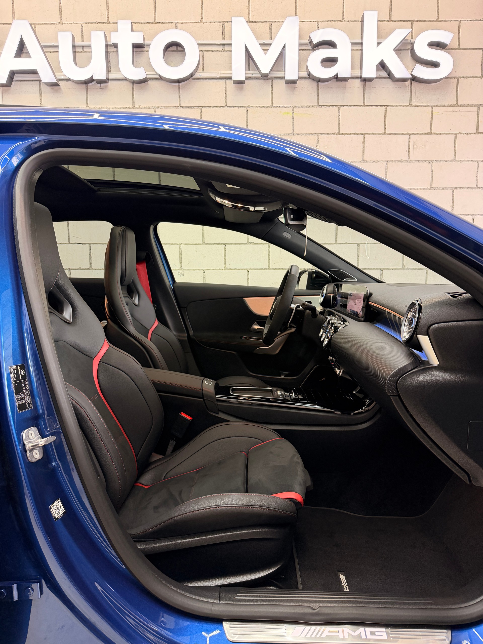MERCEDES-BENZ A45 S-image-6