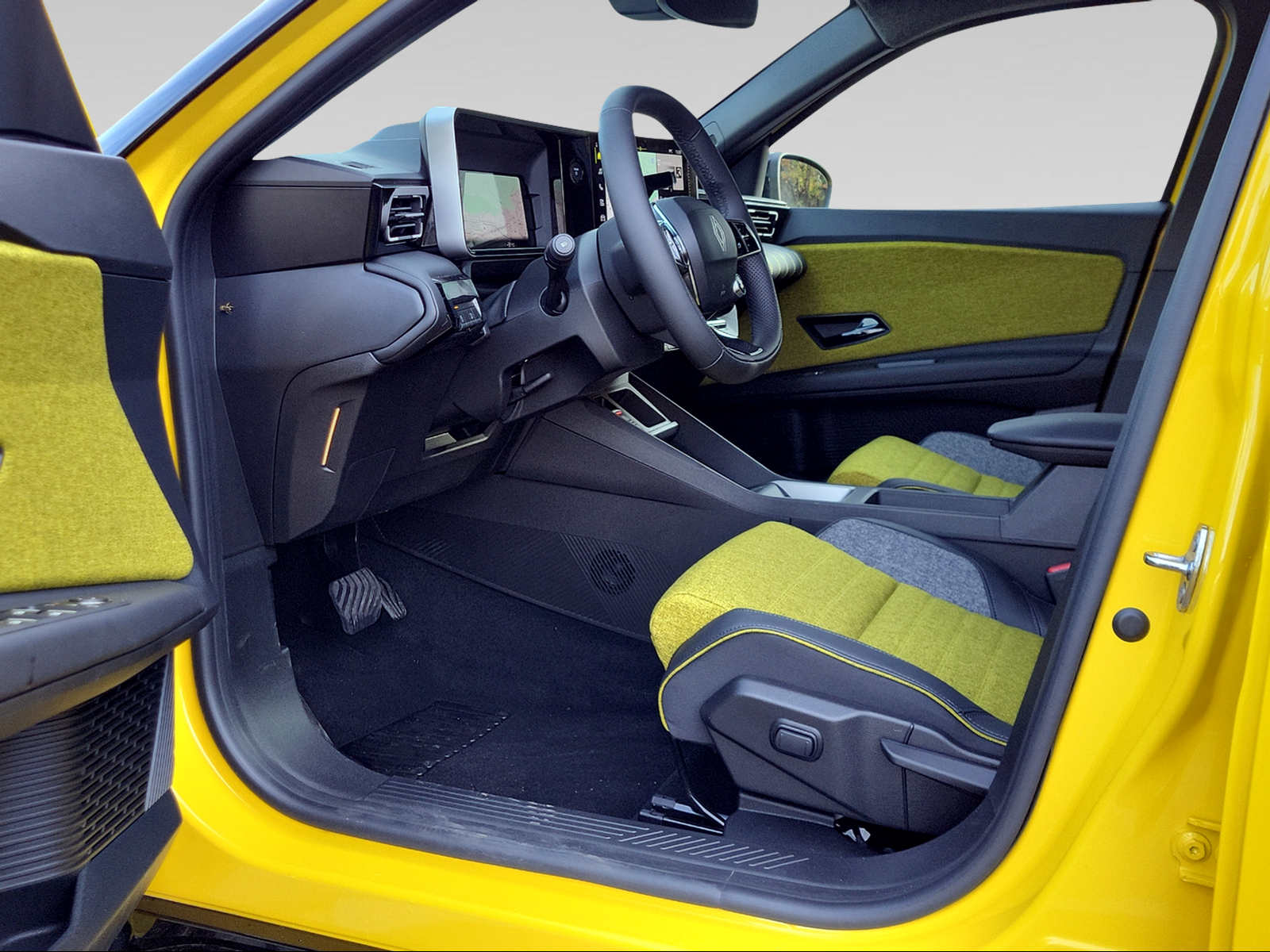 RENAULT R5 E-TECH ELECTRIC iconic five 150PS Comfort Range-image-4