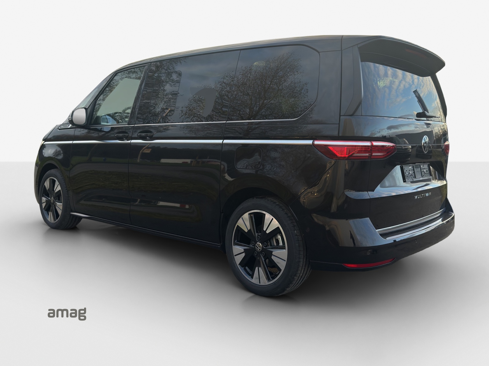 VW Multivan Style Liberty kurz 150 2.0TDI-image-2