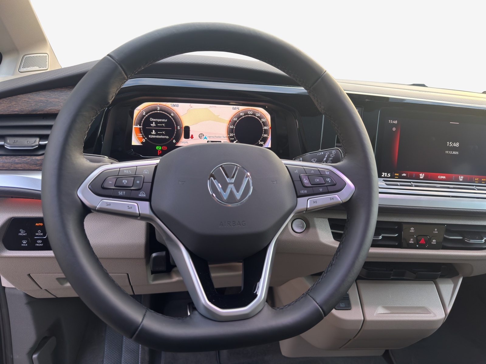 VW Multivan Style Liberty kurz 150 2.0TDI-image-9