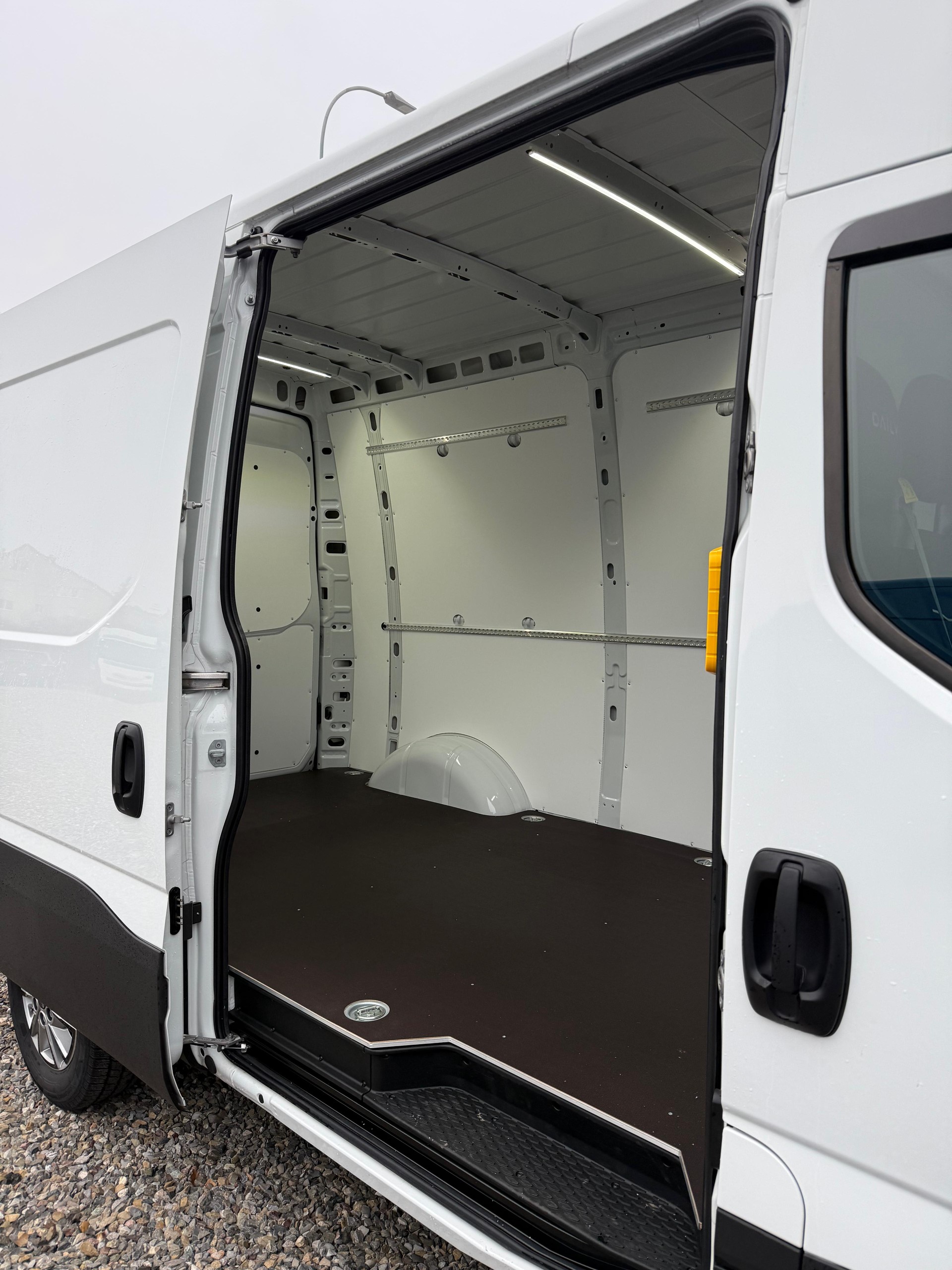 IVECO 35 S 18H V-image-4
