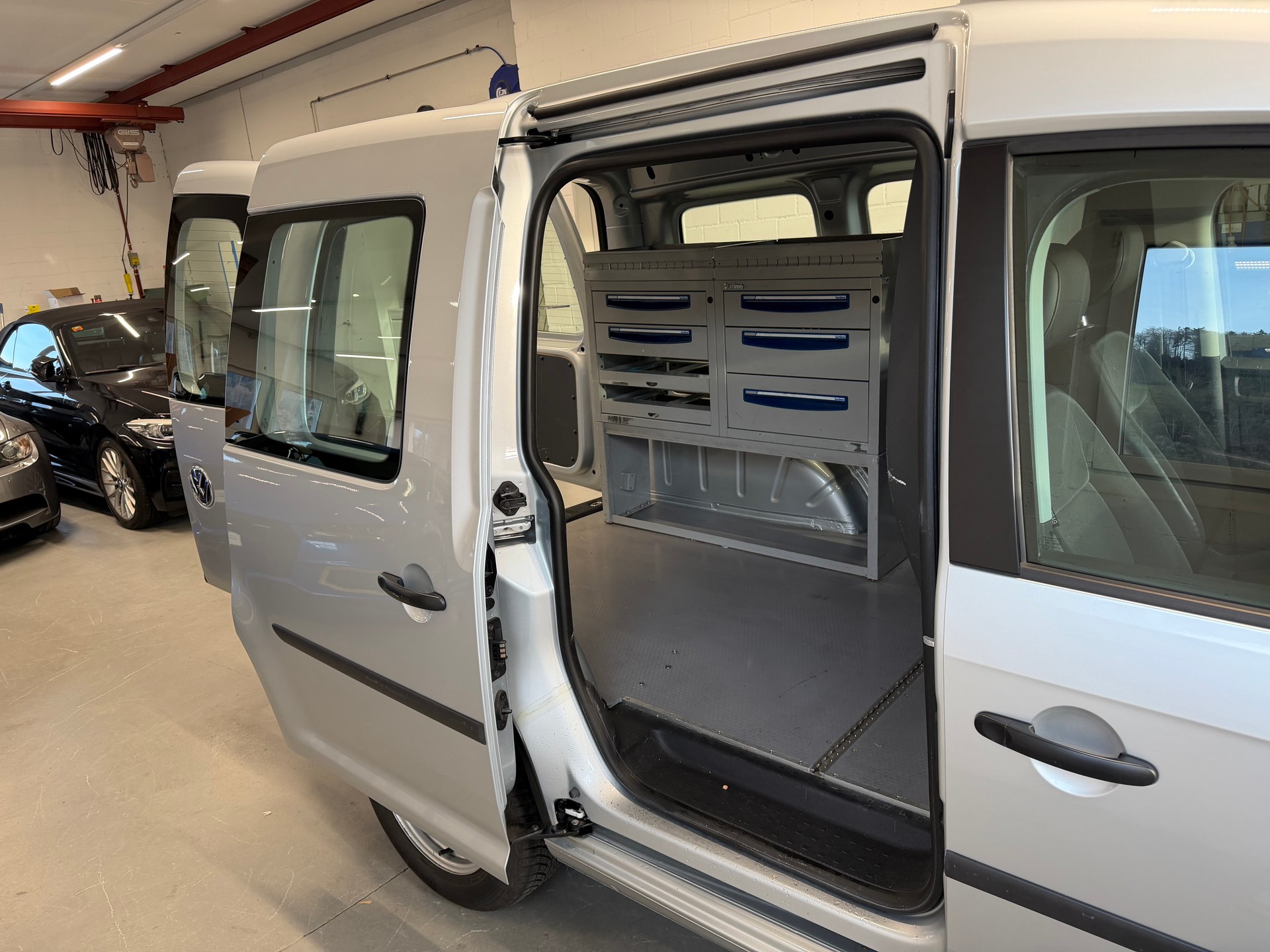 VW Caddy 2.0TDI BlueMotion Technology DSG-image-7