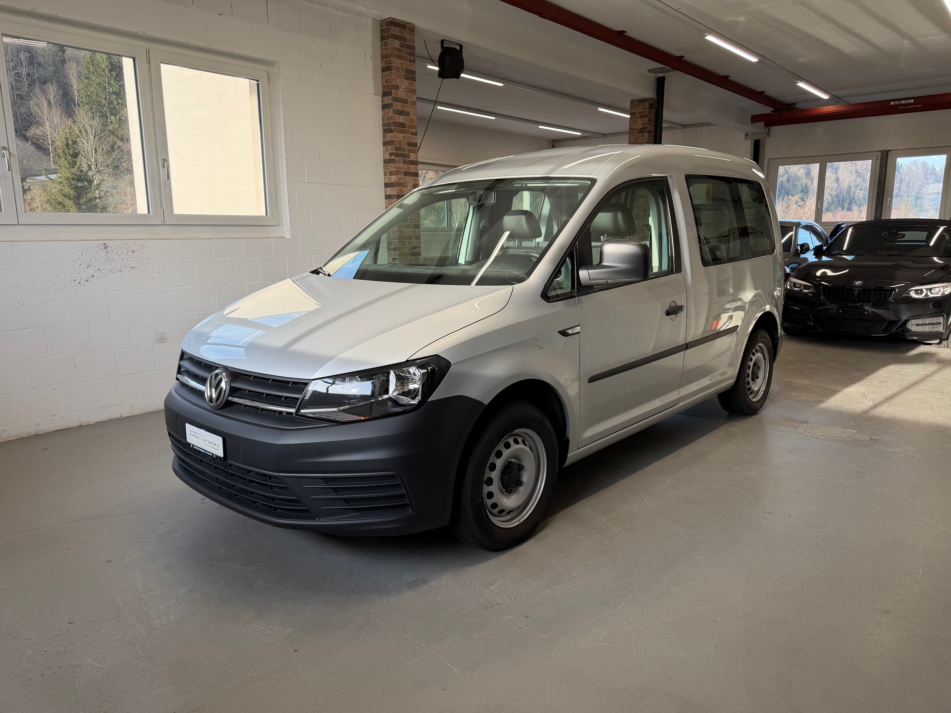 VW Caddy 2.0TDI BlueMotion Technology DSG-image-0