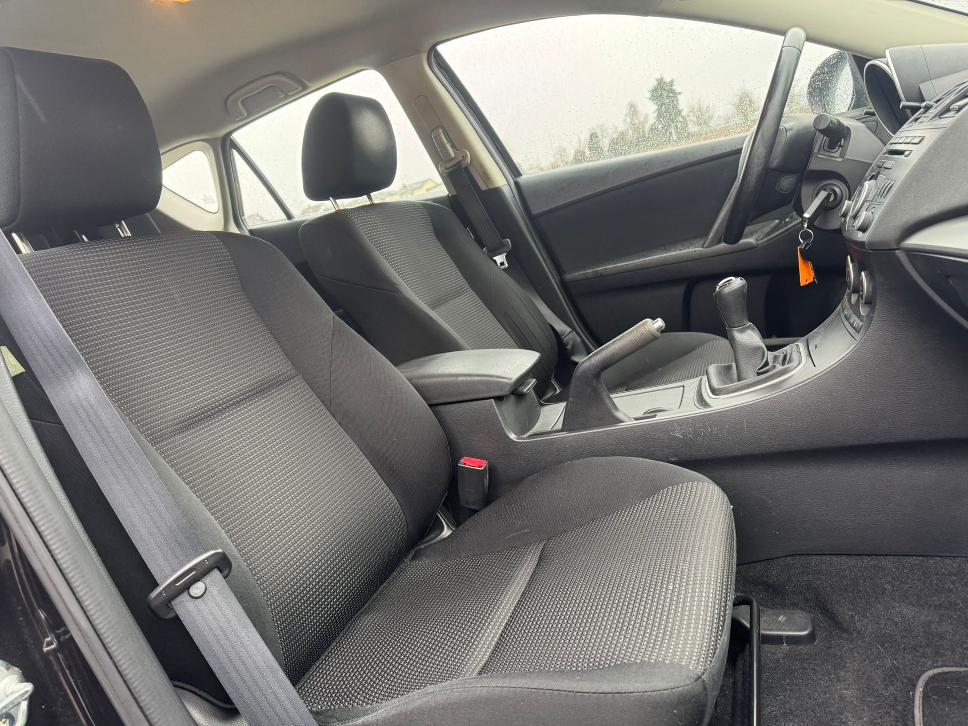 MAZDA 3 1.6 16V Confort-image-10