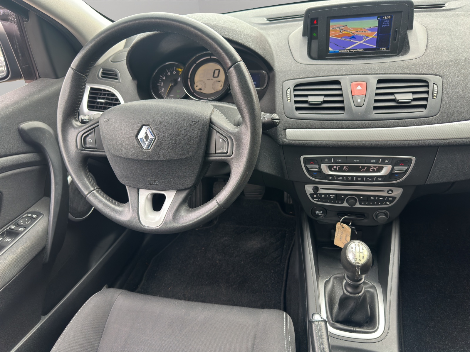RENAULT Mégane 1.4 16V Turbo Dynamique-image-9