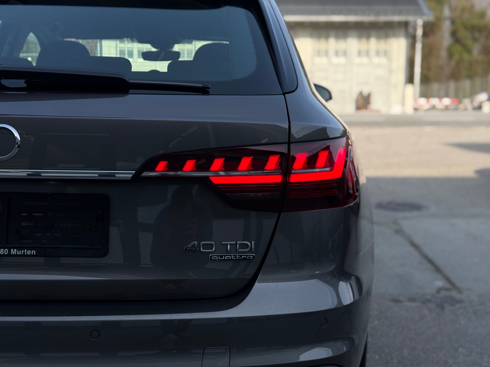 AUDI A4 Avant 40 TDI Attraction quattro S-tronic-image-7