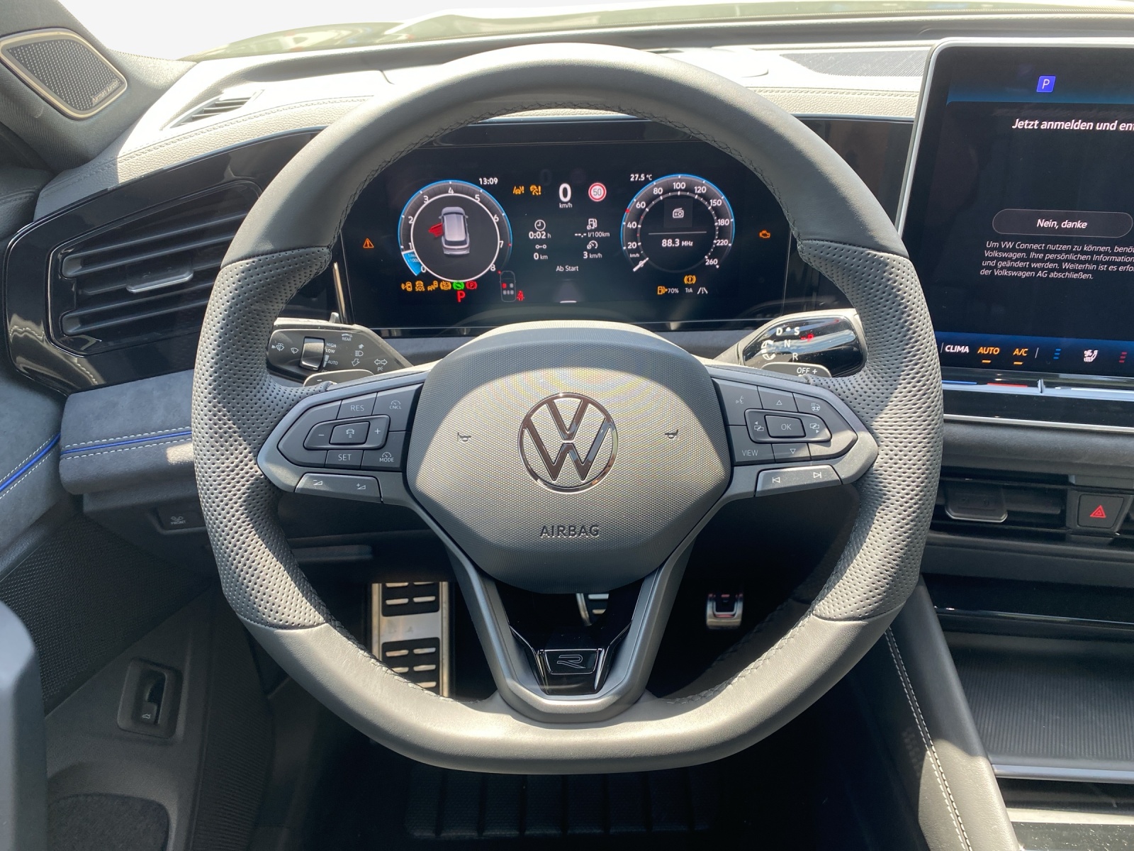 VW Tiguan 2.0 TSI DSG R-Line 4Motion-image-9