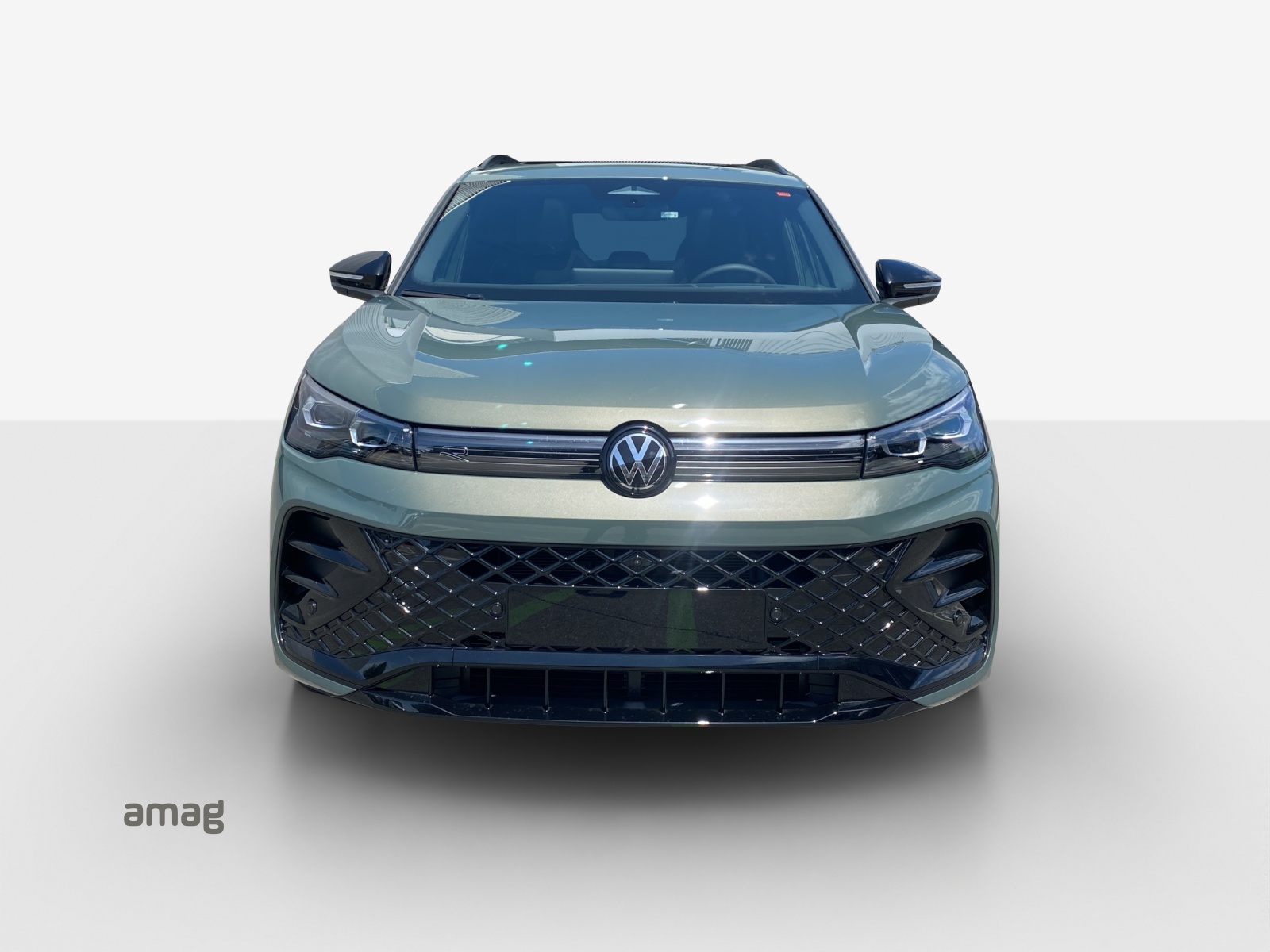 VW Tiguan 2.0 TSI DSG R-Line 4Motion-image-6
