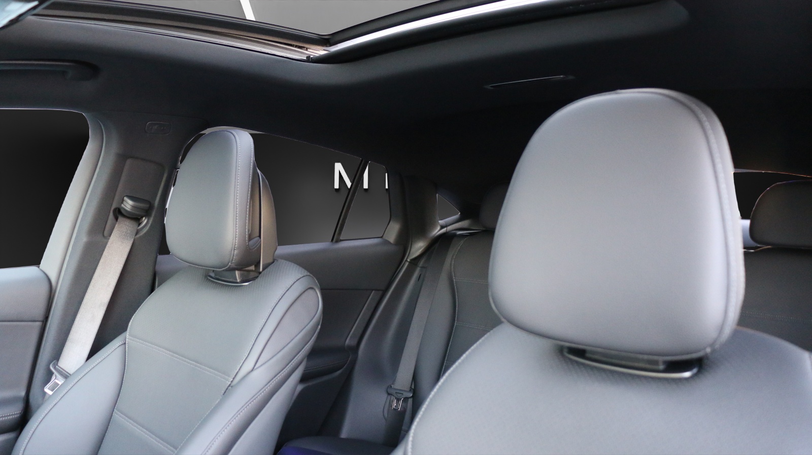 MERCEDES-BENZ GLC 300 de 4MATIC Coupé with EQ Hybrid Technology-image-13