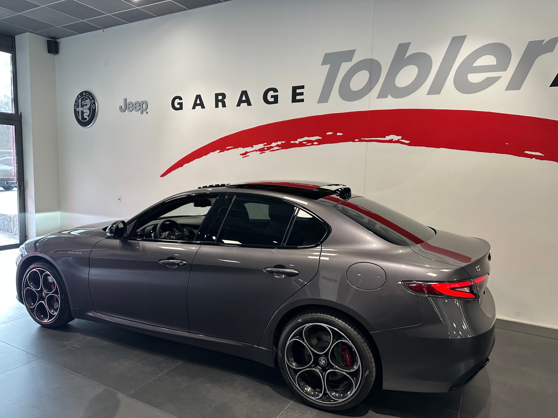 ALFA ROMEO Giulia 2.2 JTDM Veloce Q4 AT8-image-19