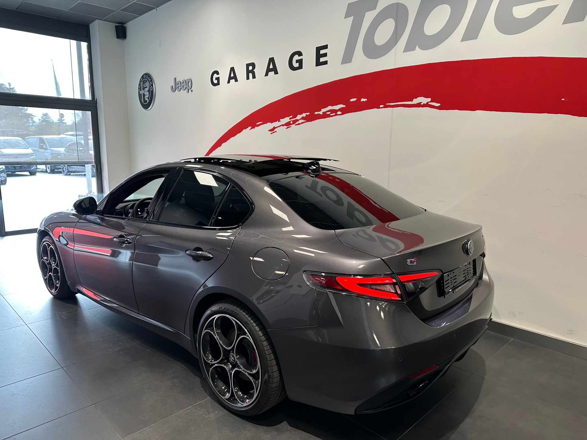 ALFA ROMEO Giulia 2.2 JTDM Veloce Q4 AT8-image-20
