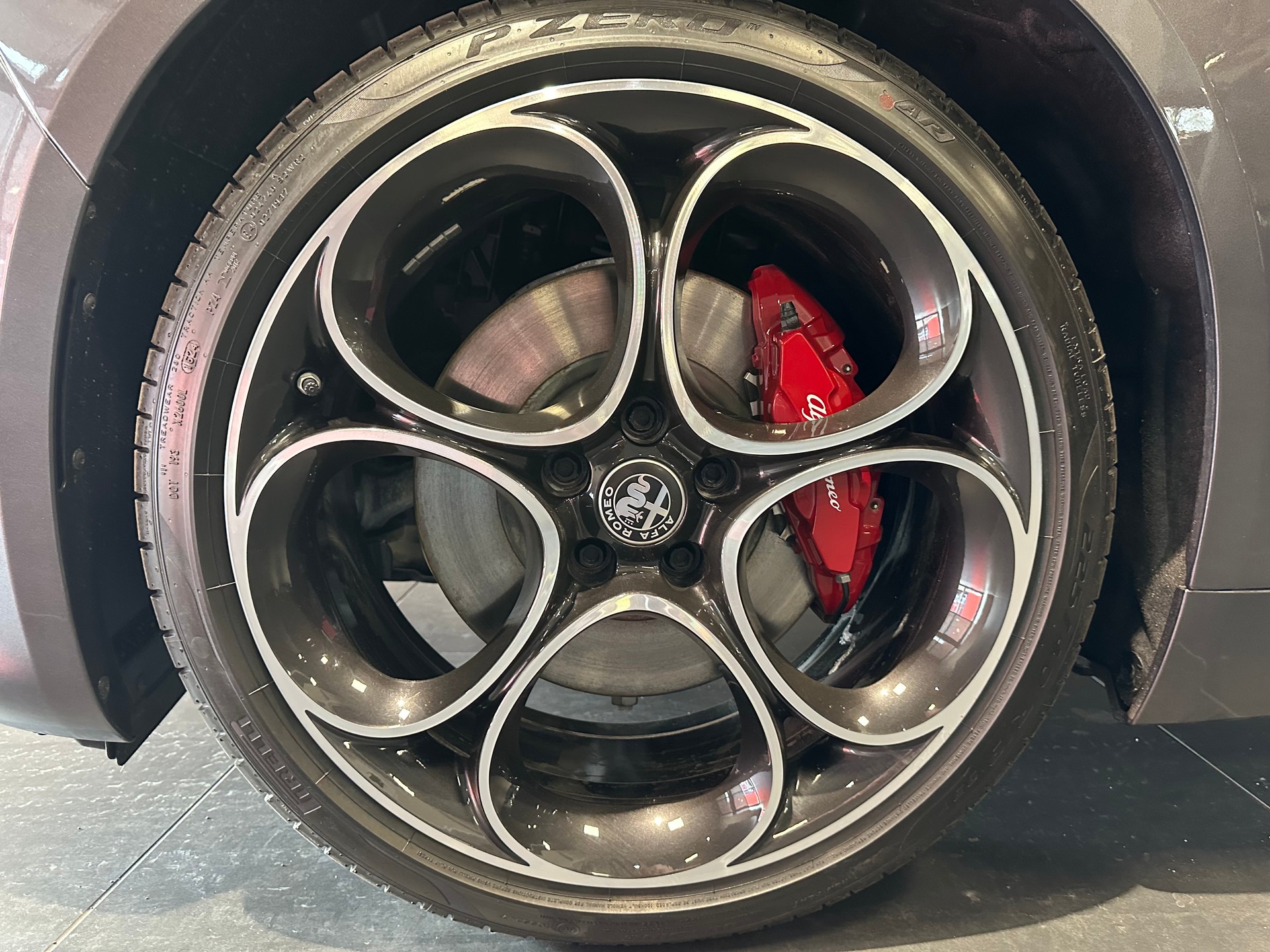 ALFA ROMEO Giulia 2.2 JTDM Veloce Q4 AT8-image-10