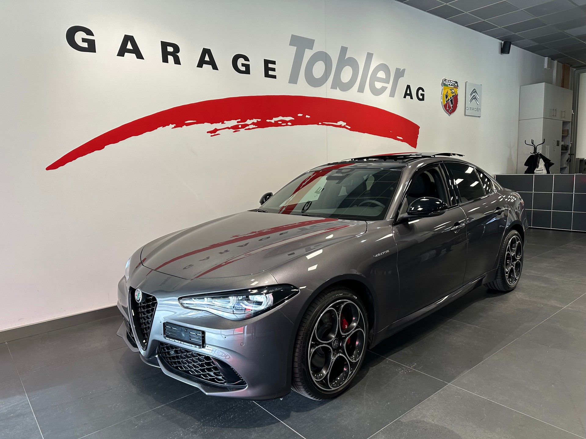 ALFA ROMEO Giulia 2.2 JTDM Veloce Q4 AT8-image-4