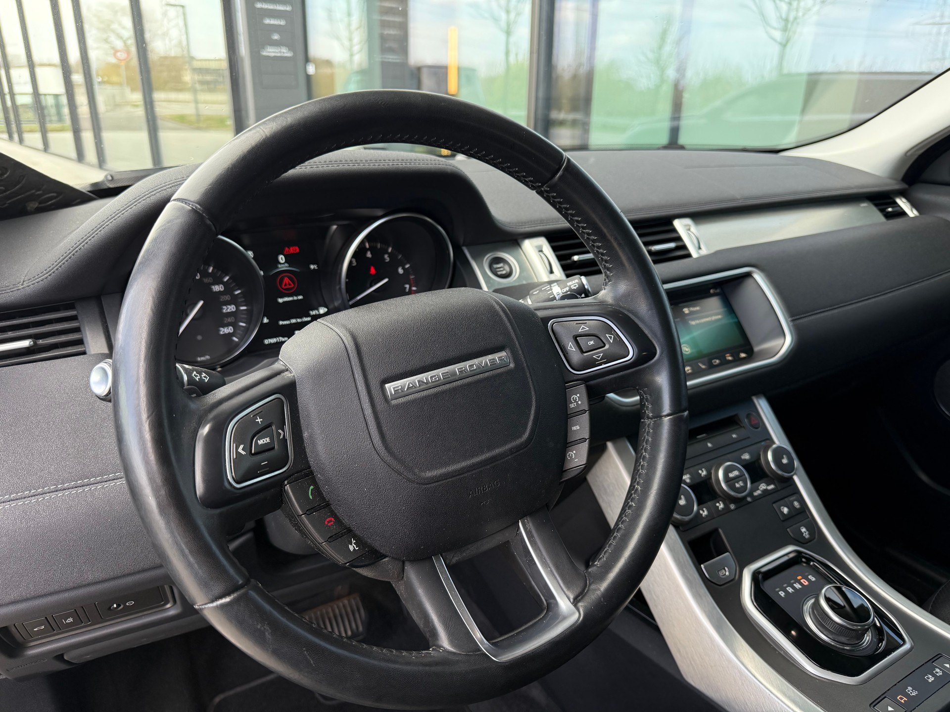 LAND ROVER Range Rover Evoque 2.0 Si4 SE Advantage AT9-image-14