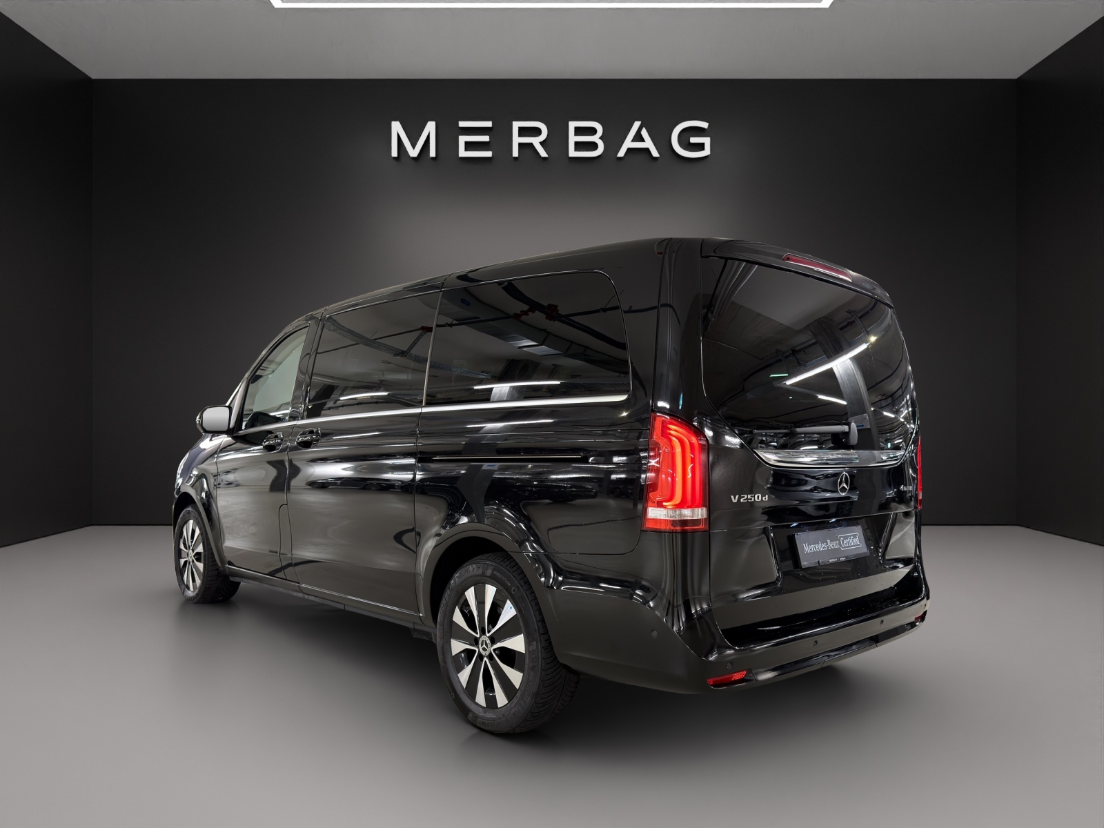 MERCEDES-BENZ V 250 d lang Avantgarde 4Matic G-Tronic-image-4