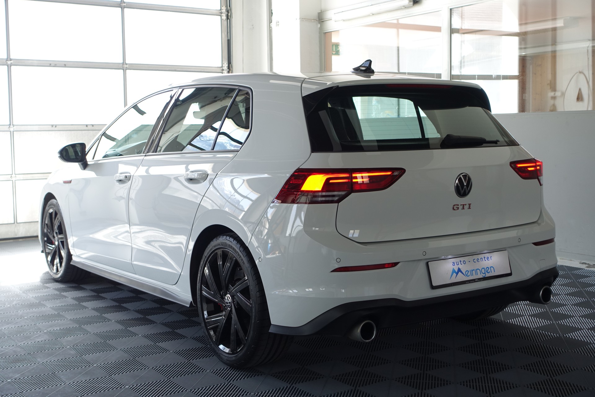 VW Golf VIII 2.0 TSI GTI DSG-image-5