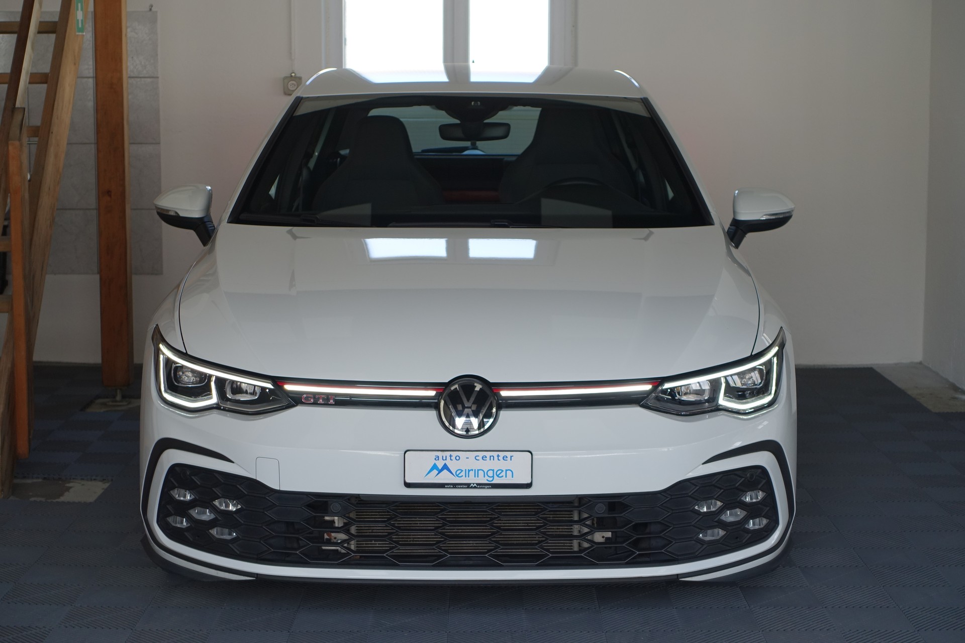 VW Golf VIII 2.0 TSI GTI DSG-image-2