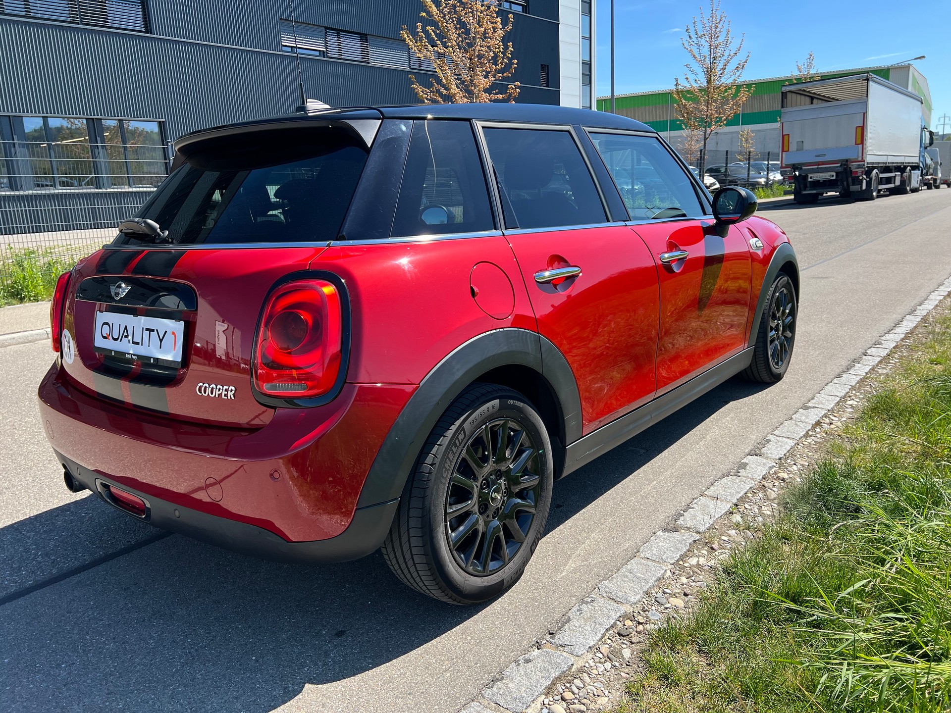 MINI Cooper Steptronic-image-11