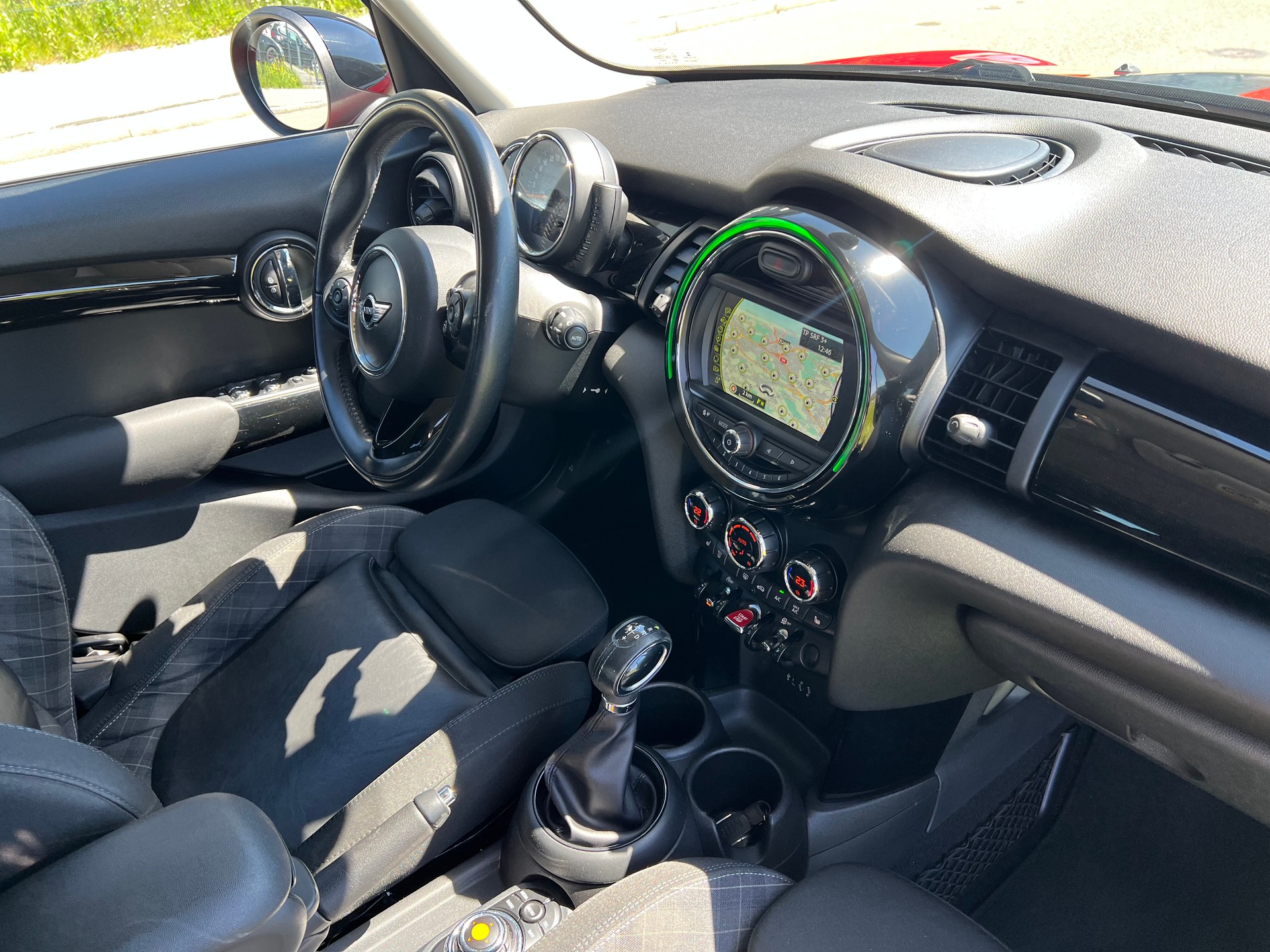 MINI Cooper Steptronic-image-17