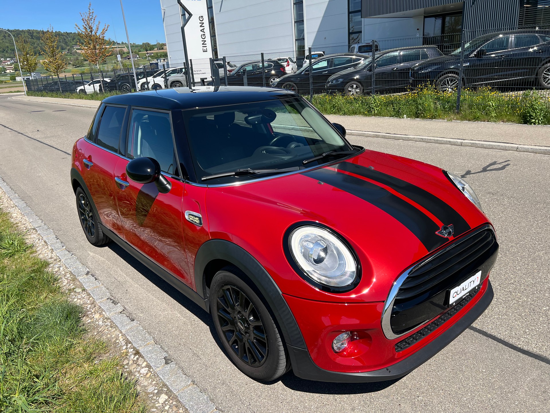 MINI Cooper Steptronic-image-2