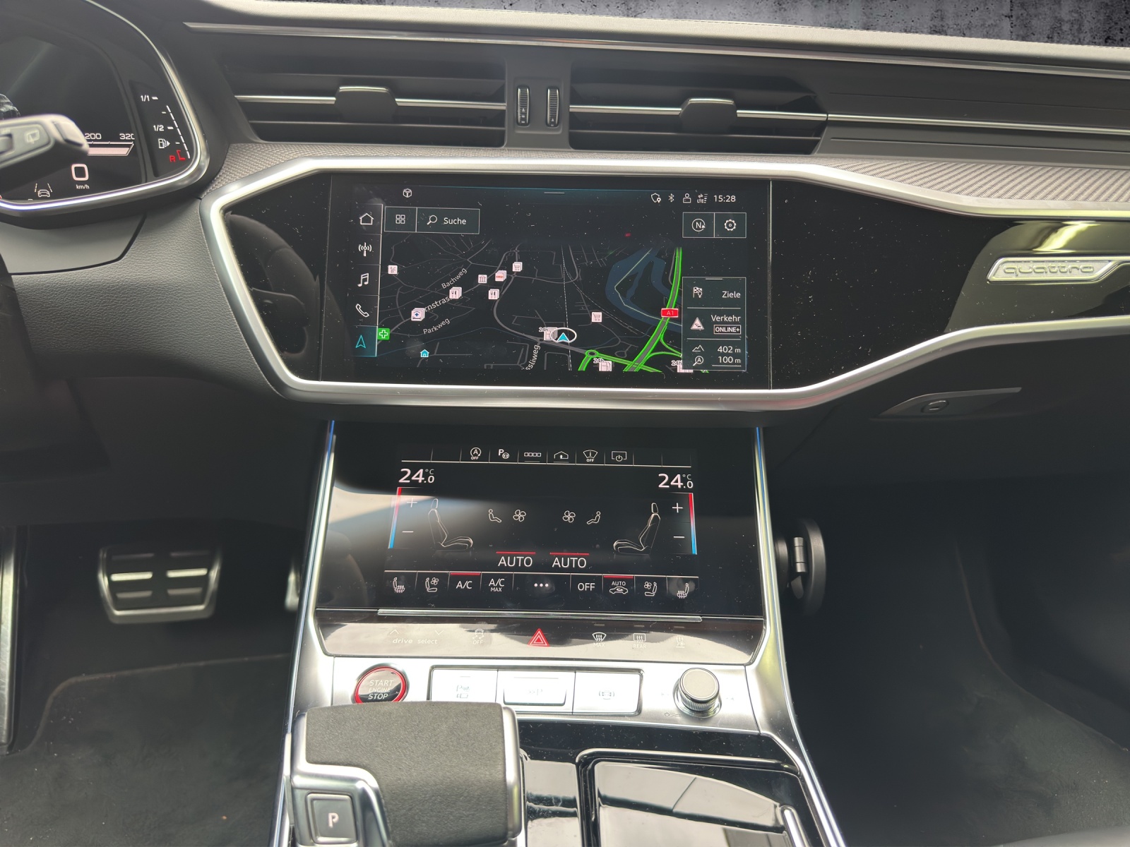 AUDI RS6 Avant 4.0 TFSI V8 Performance quattro-image-11