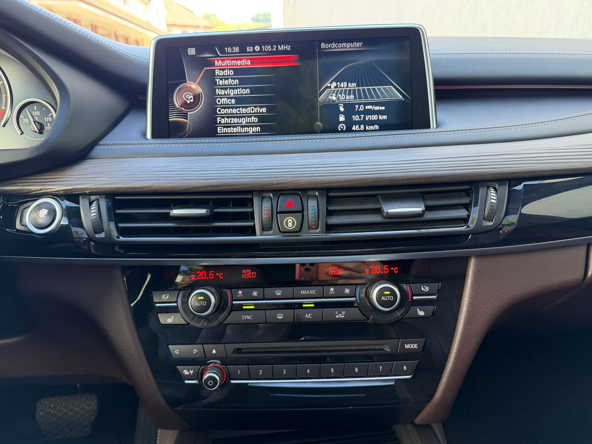 BMW X5 xDrive 40e iPerformance Steptronic-image-13