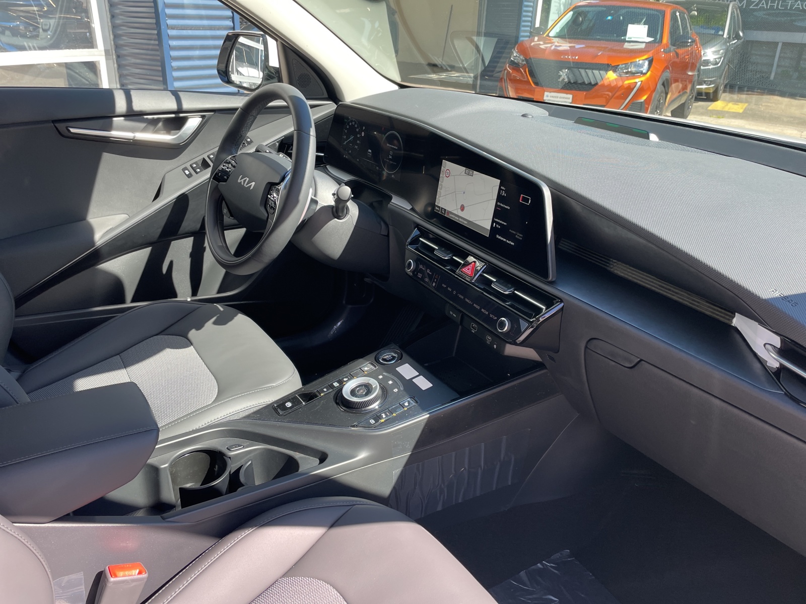 KIA Niro 1.6 GDi Plug-in Hybrid Power Edition-image-11