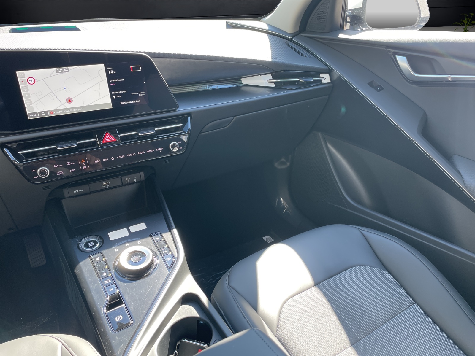 KIA Niro 1.6 GDi Plug-in Hybrid Power Edition-image-6