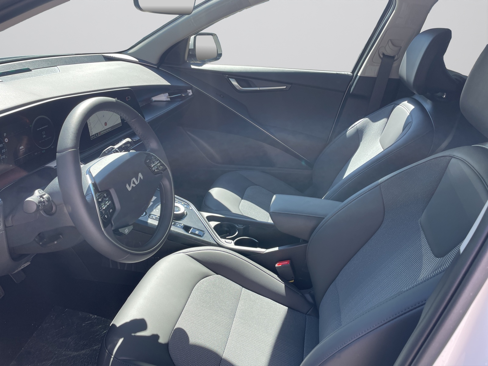 KIA Niro 1.6 GDi Plug-in Hybrid Power Edition-image-4