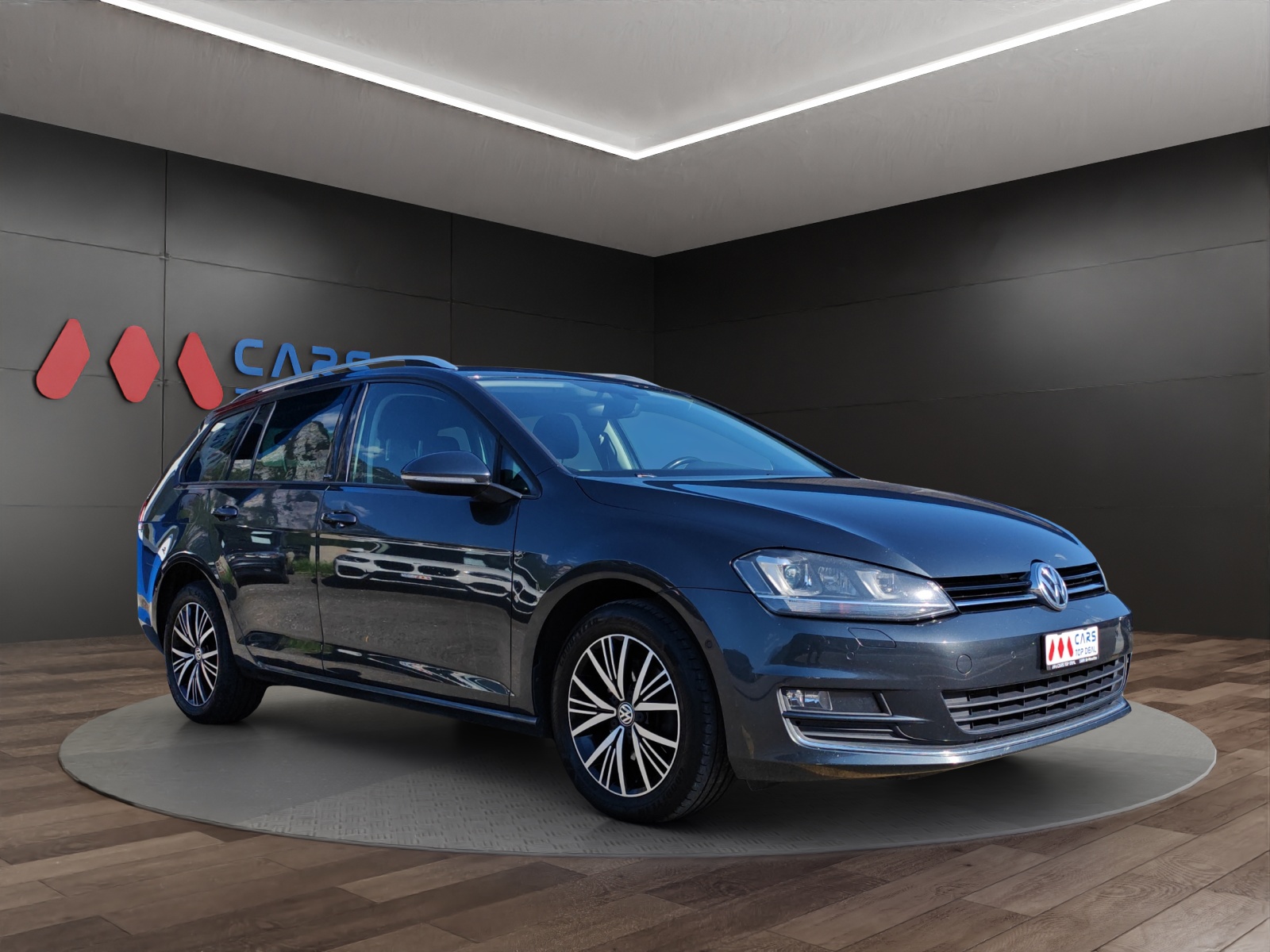 VW Golf Variant 2.0 TDI Allstar 4Motion-image-6