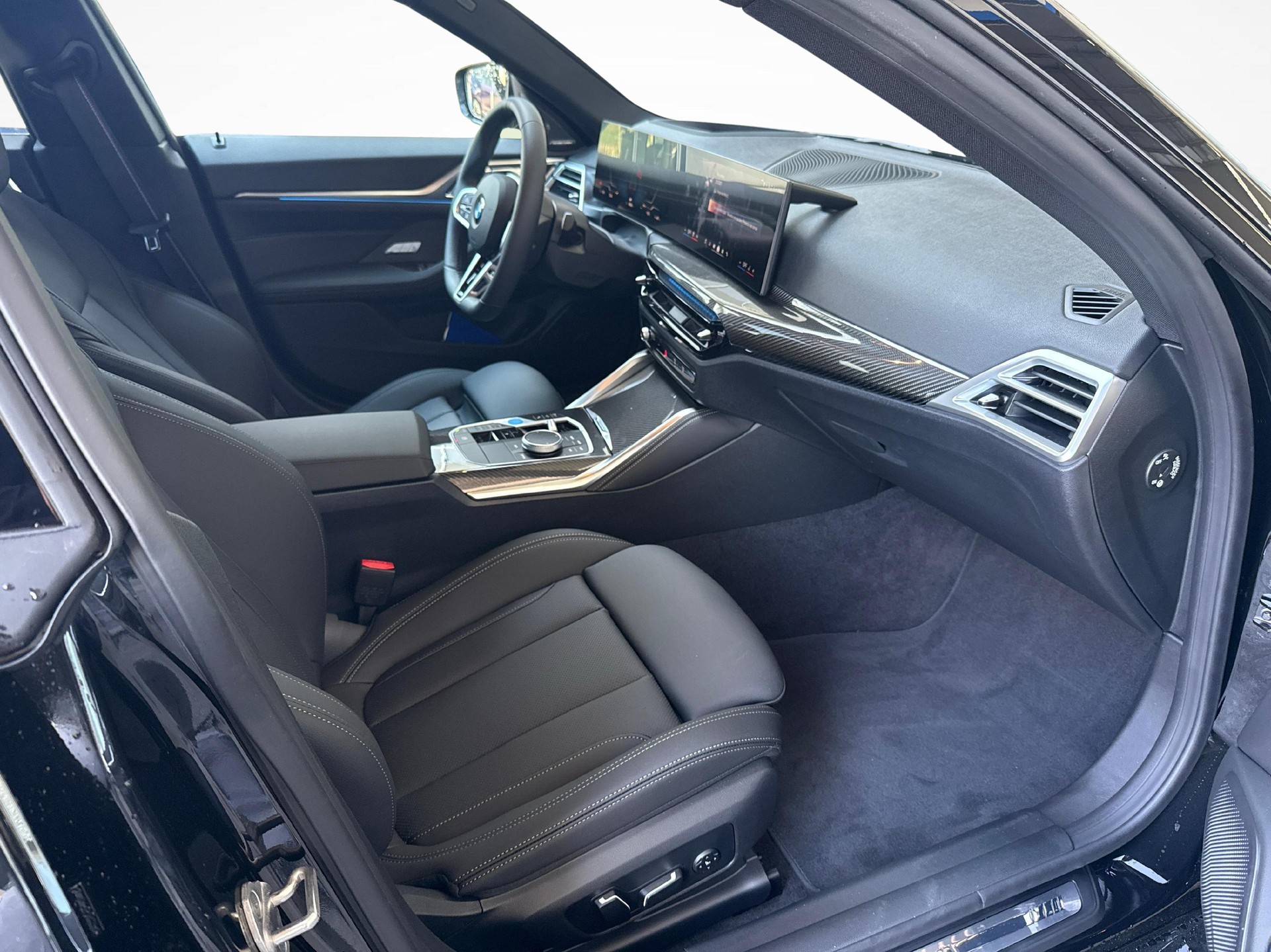 BMW i4 xDrive40 Kit M Sport Pro-image-10