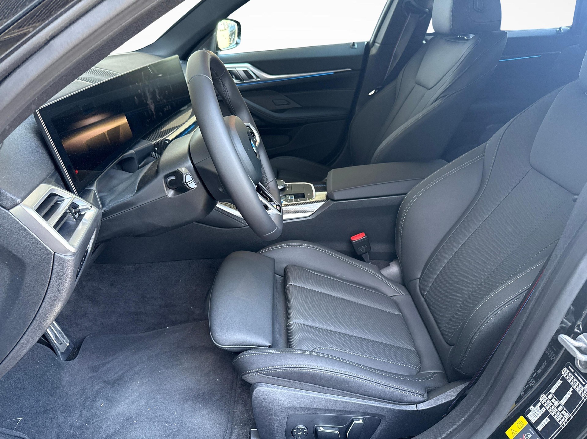 BMW i4 xDrive40 Kit M Sport Pro-image-9