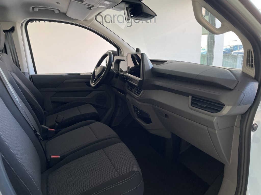 VW Transporter 2.0 TDI Automat-image-4