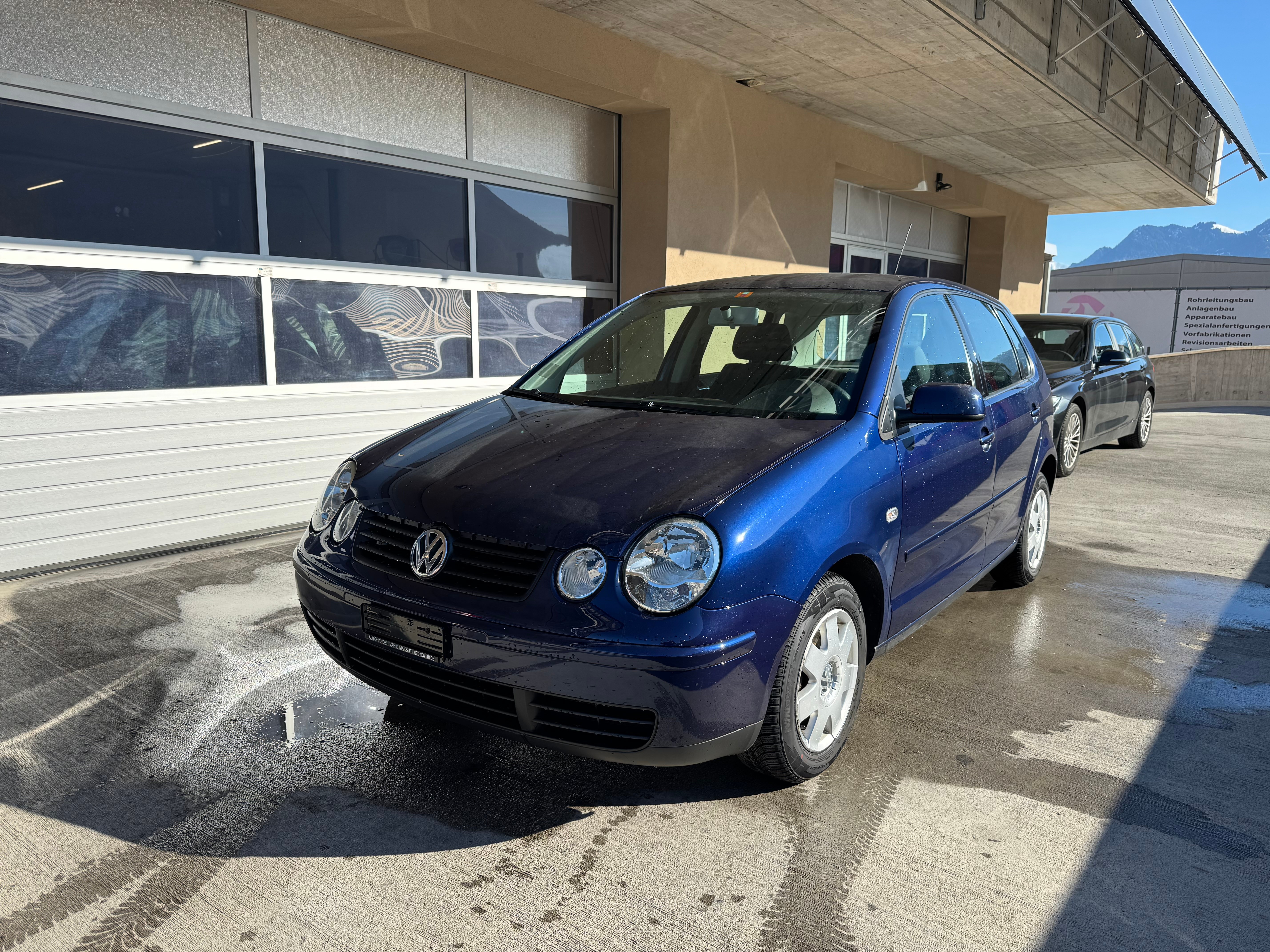 Car photo