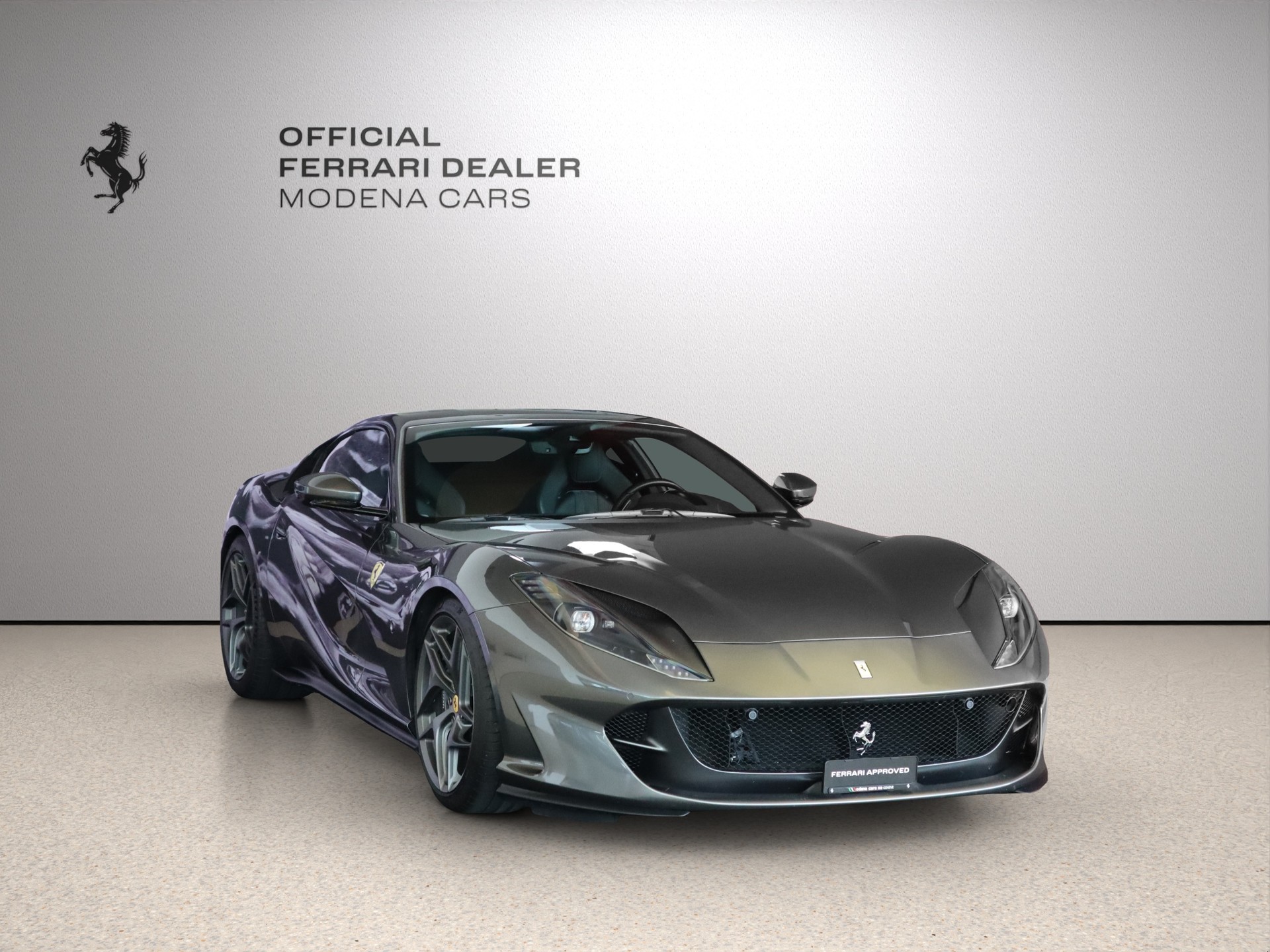 FERRARI 812 Superfast-image-17