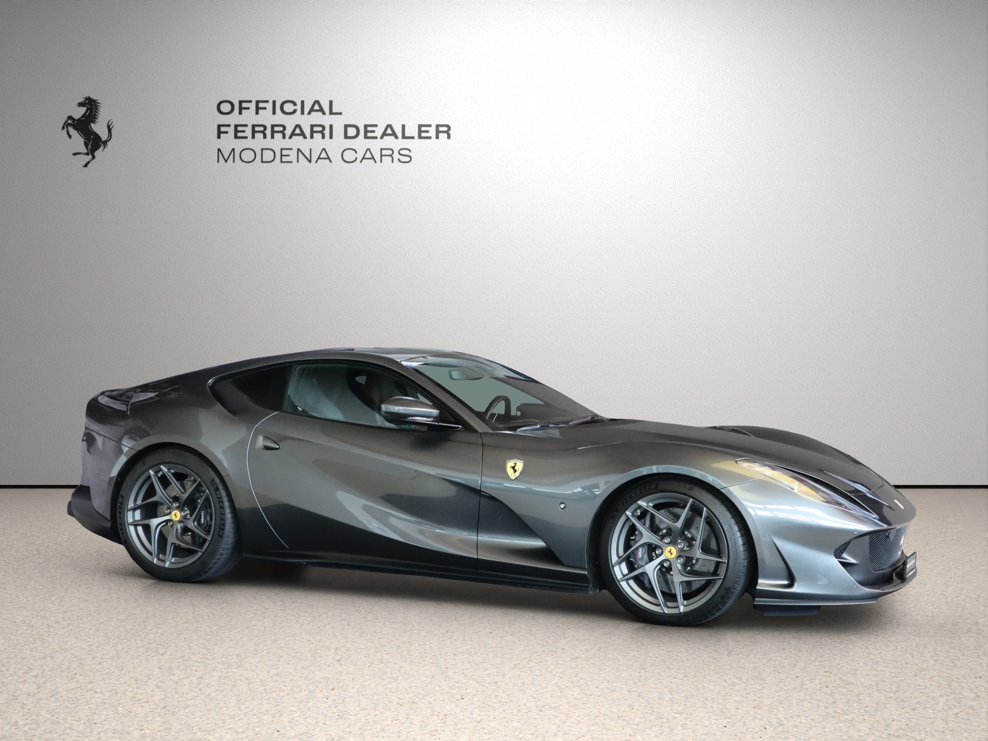 FERRARI 812 Superfast-image-15