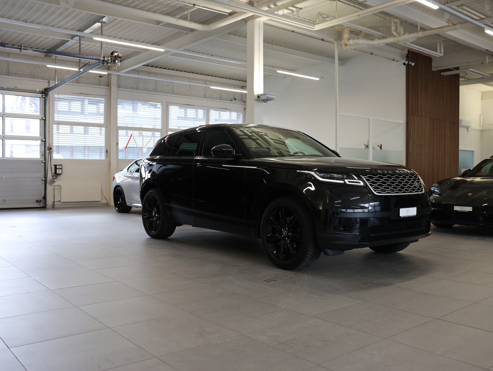 LAND ROVER Range Rover Velar R-Dynamic P 250 SE Automatic *Panorama*Meridian*Assistenten*-showroom-element-1