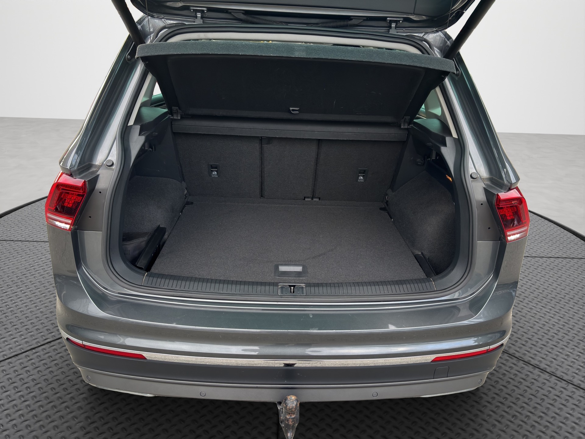VW Tiguan 2.0TSI Highline 4Motion DSG-image-14
