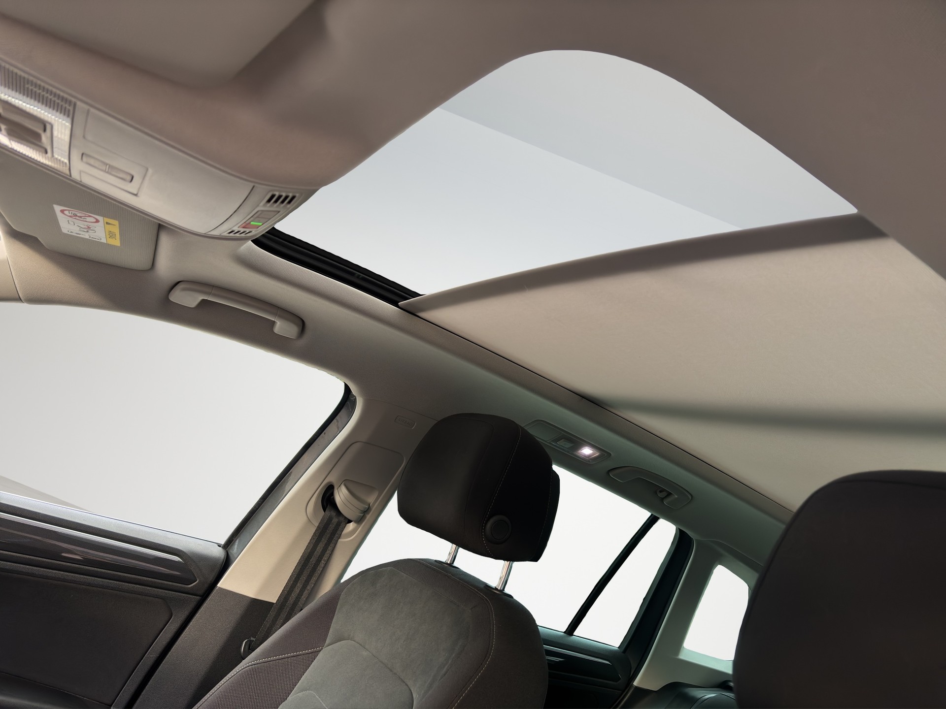 VW Tiguan 2.0TSI Highline 4Motion DSG-image-18
