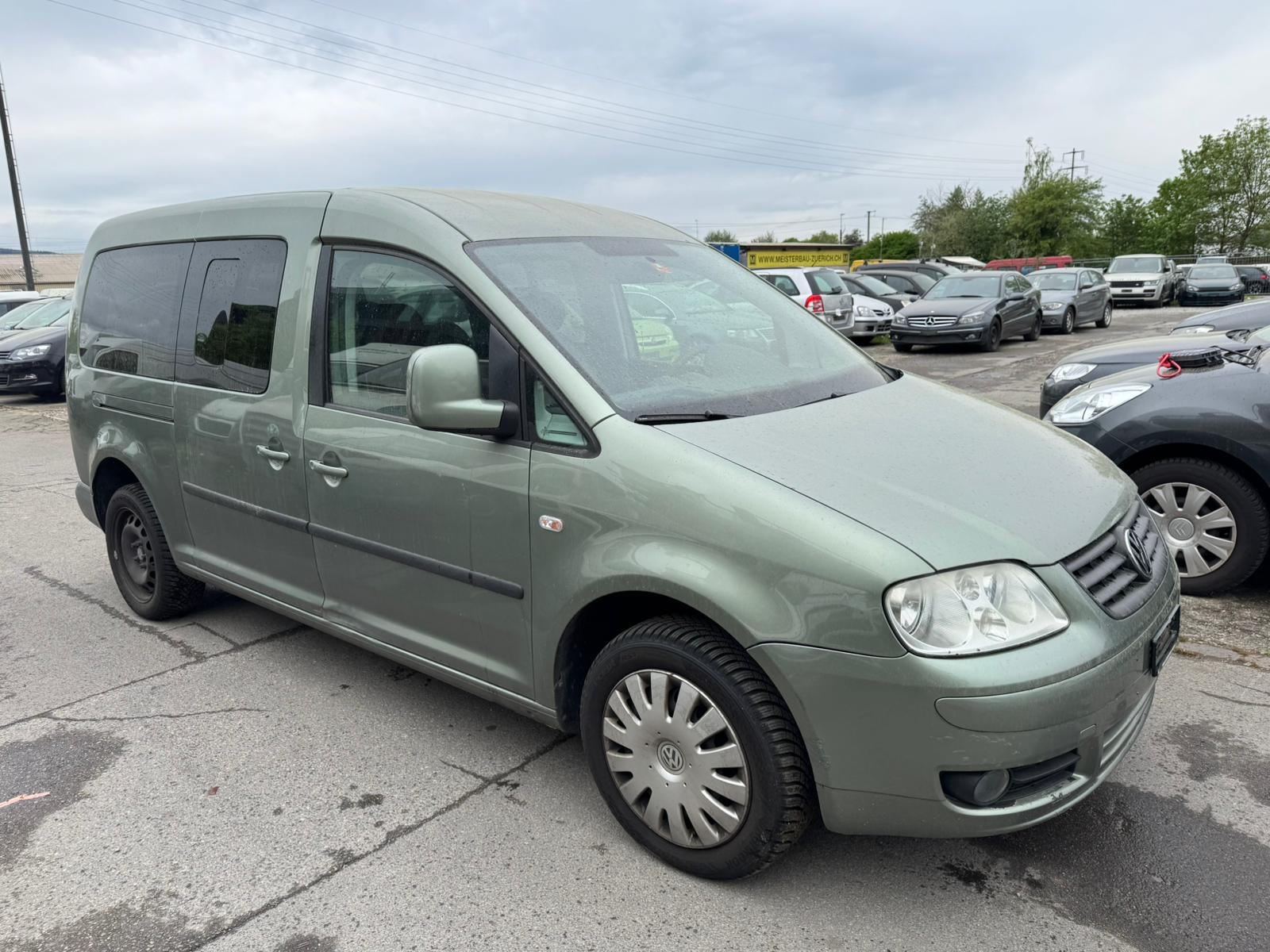 VW Caddy Maxi Life 2.0TDI-image-2