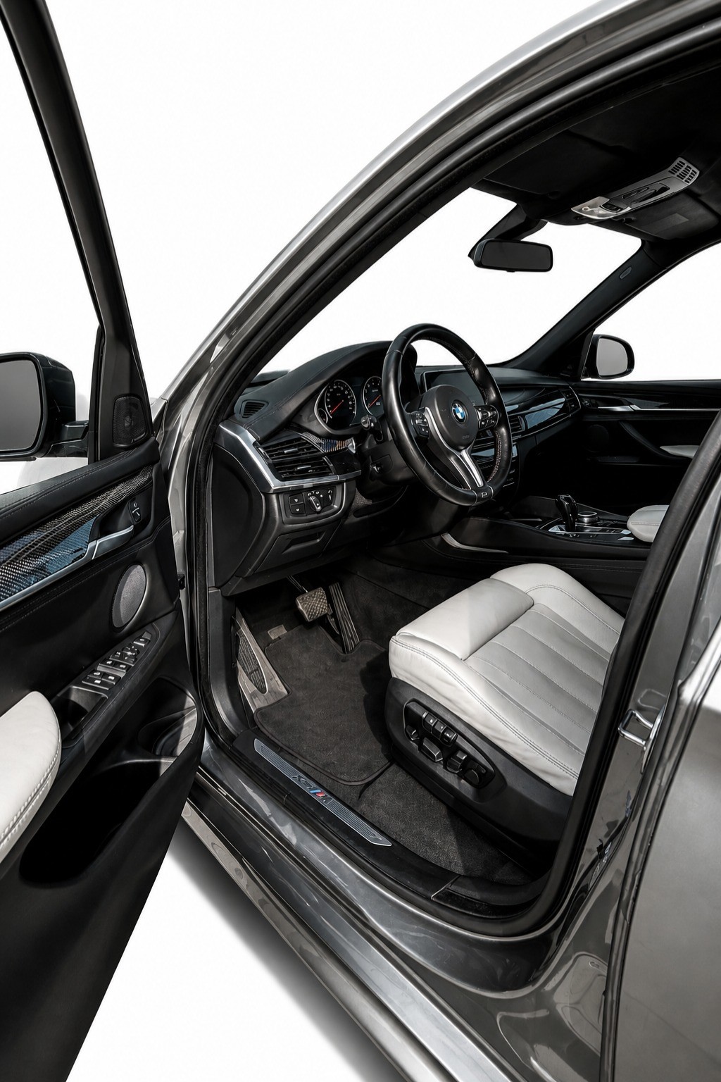BMW X5M Steptronic-image-8